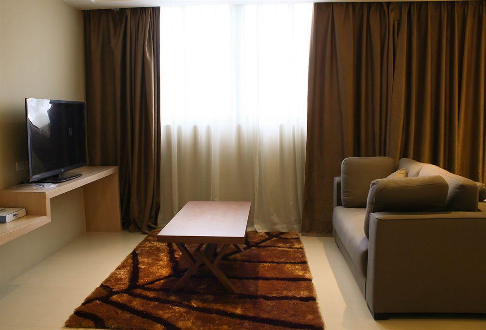Dela Chambre Hotel Manila Dış mekan fotoğraf